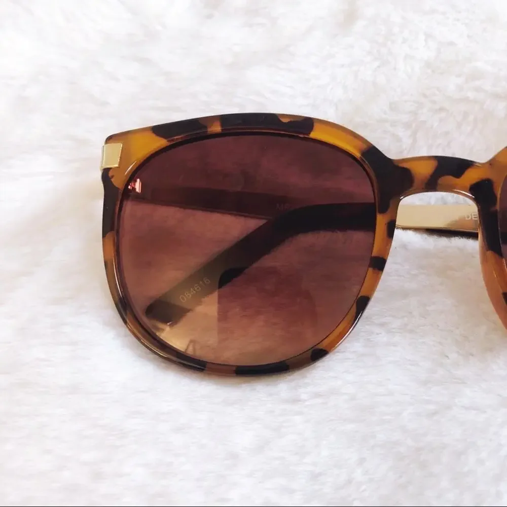 Isabel Tortoise Brown Round Fashion Sunglasses